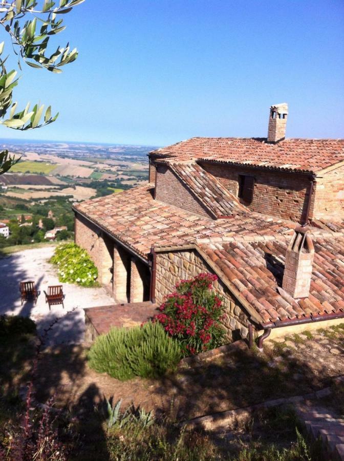 L'Infinito Bed and Breakfast Mombaroccio Eksteriør billede